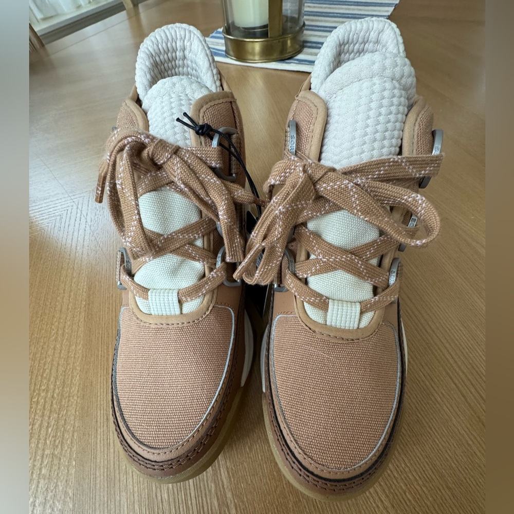 Sorel Ona RMX Waterproof Chukka Boot - new with tags!